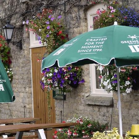 The Bell Inn Ducklington 외부 사진